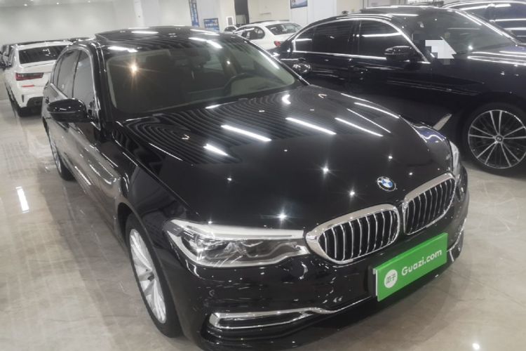 Used BMW 5 Series 2020 530Li Luxury Edition Premium Package Front Right 45 Deg