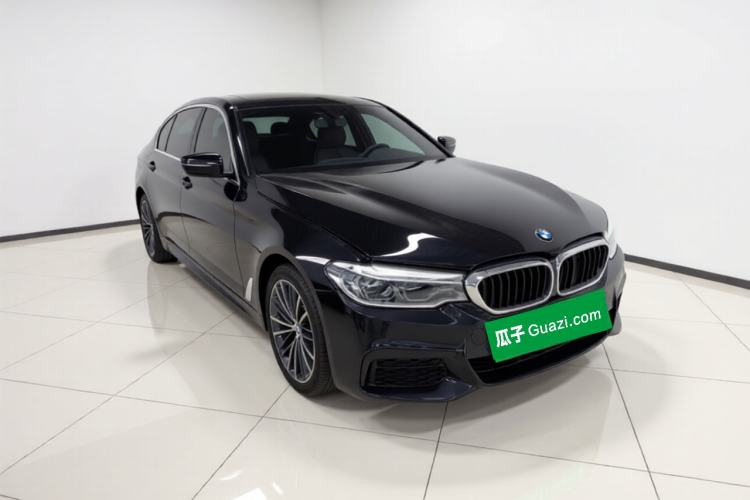 Used BMW 5 Series 2020 530Li Leading Model M Sport Package Front Right 45 Deg