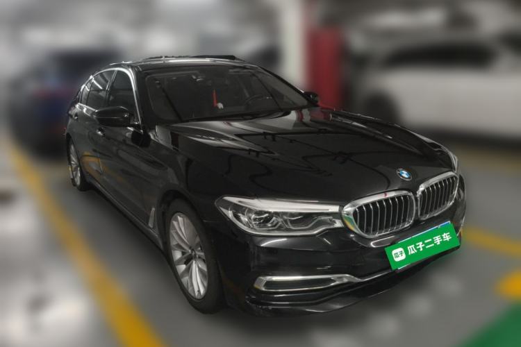 Used BMW 5 Series 2020 530Li Leading Edition Luxury Package Front Right 45 Deg