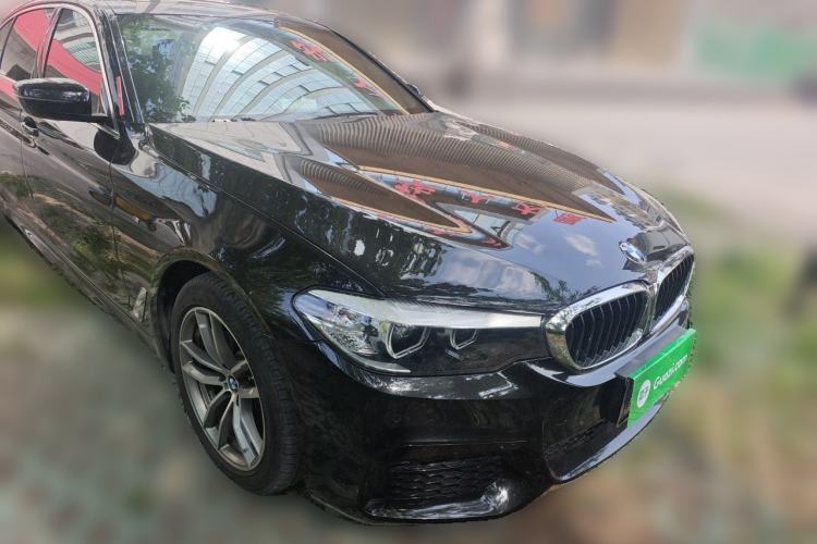 Used BMW 5 Series 2020 525Li M Sport Package Front Right 45 Deg