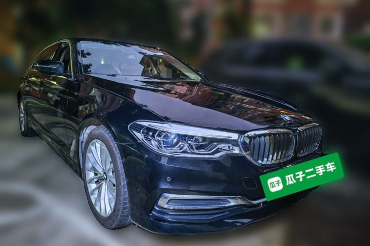 Used BMW 5 Series 2020 530Li Leading Edition Luxury Package Front Right 45 Deg