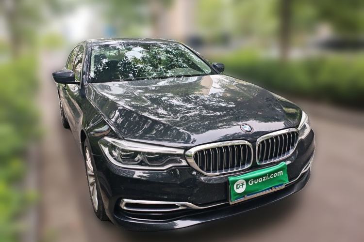 Used BMW 5 Series 2020 530Li Leading Edition Luxury Package Front Right 45 Deg