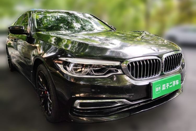 Used BMW 5 Series 2020 530Li xDrive Luxury Package Front Right 45 Deg
