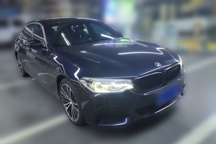 Used BMW 5 Series 2020 530Li Leading Model M Sport Package Front Right 45 Deg