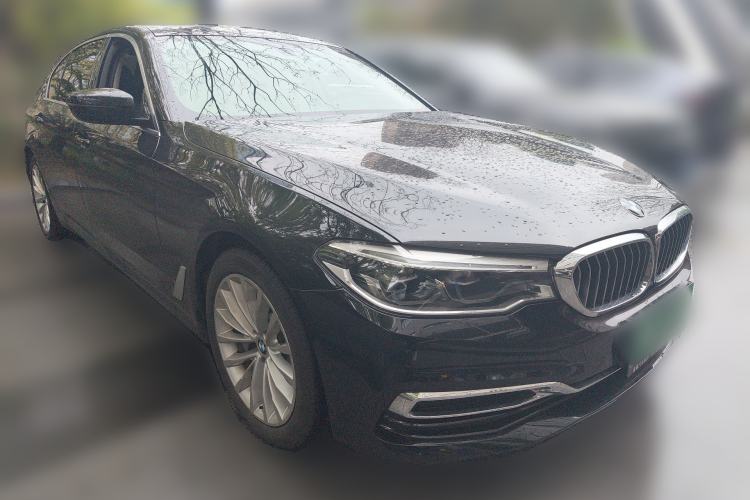Used BMW 5 Series 2020 530Li Leading Edition Luxury Package Front Right 45 Deg