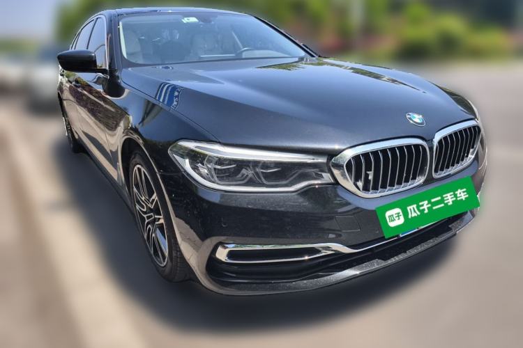 Used BMW 5 Series 2020 530Li Leading Edition Luxury Package Front Right 45 Deg