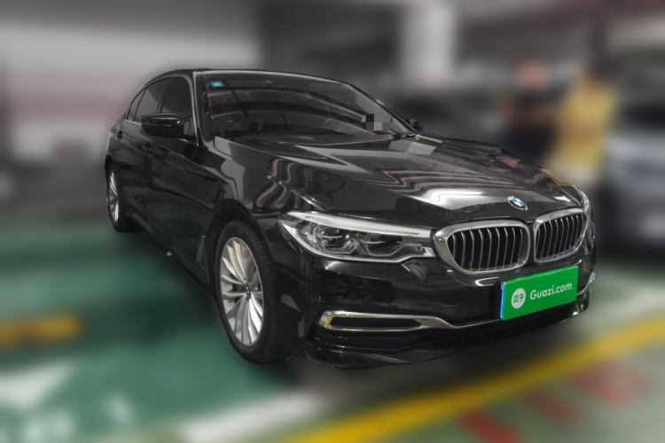Used BMW 5 Series 2020 530Li Leading Edition Luxury Package Front Right 45 Deg