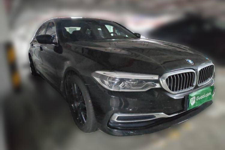 Used BMW 5 Series 2020 530Li Leading Edition Luxury Package Front Right 45 Deg