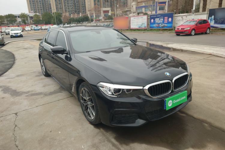 Used BMW 5 Series 2020 525Li M Sport Package Front Right 45 Deg