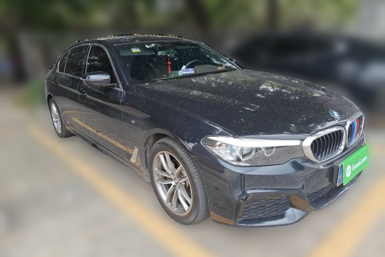 Used BMW 5 Series 2020 525Li M Sport Package Front Right 45 Deg