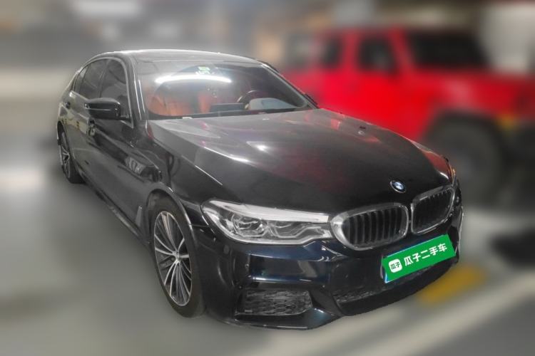 Used BMW 5 Series 2020 530Li Leading Model M Sport Package Front Right 45 Deg