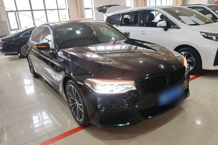 Used BMW 5 Series 2020 530Li xDrive M Sport Package Front Right 45 Deg