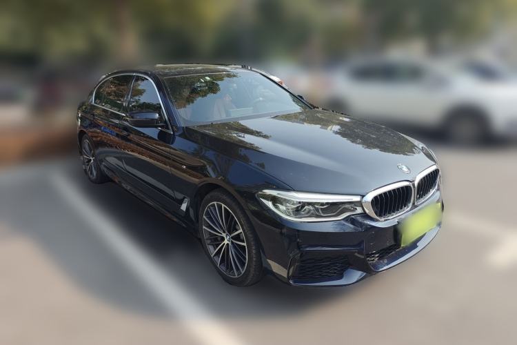 Used BMW 5 Series 2020 530Li Leading Model M Sport Package Front Right 45 Deg