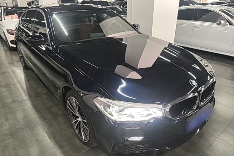 Used BMW 5 Series 2020 530Li Leading Model M Sport Package Front Right 45 Deg