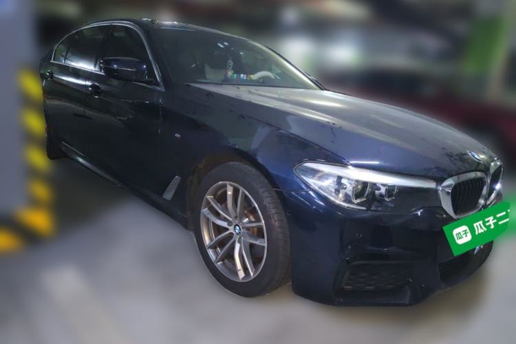 Used BMW 5 Series 2020 525Li M Sport Package Front Right 45 Deg