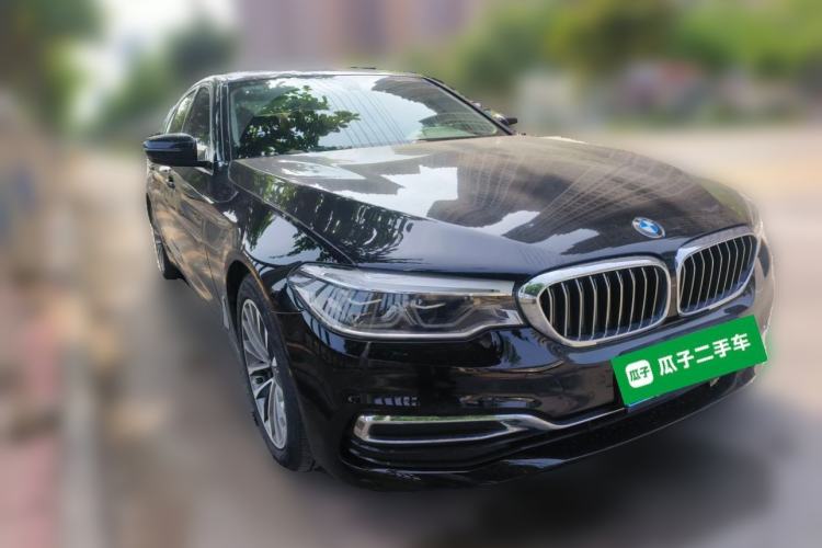 Used BMW 5 Series 2020 530Li Leading Edition Luxury Package Front Right 45 Deg