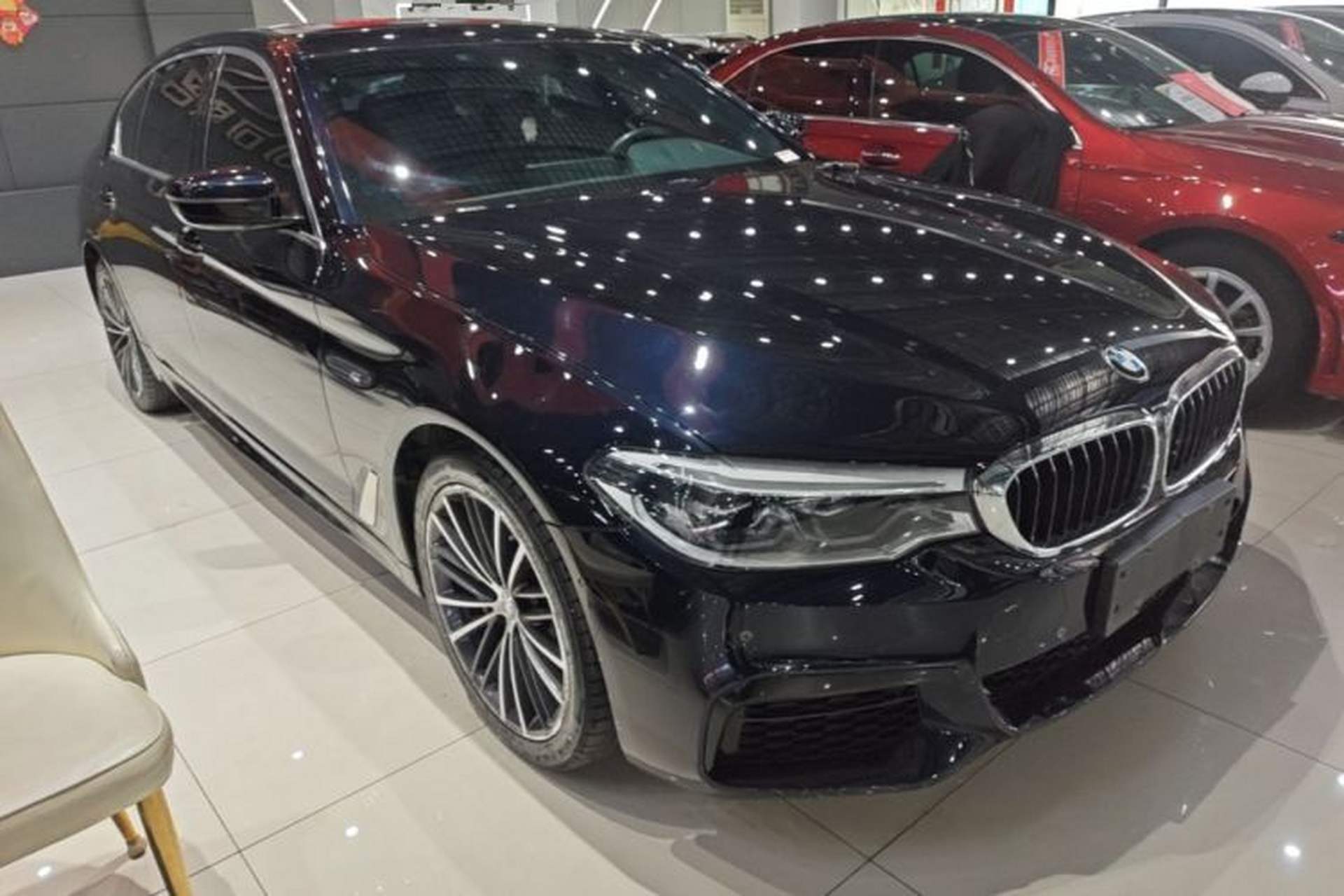 Used BMW 5 Series 2020 530Li Leading Model M Sport Package Front Right 45 Deg