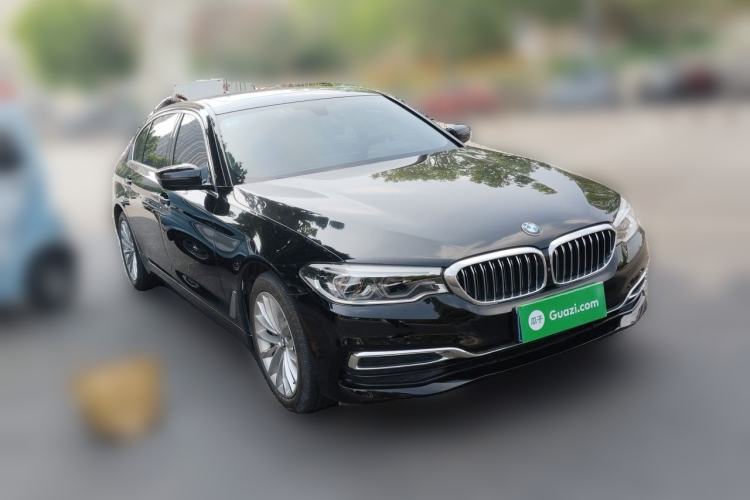 Used BMW 5 Series 2020 530Li Luxury Edition Premium Package Front Right 45 Deg