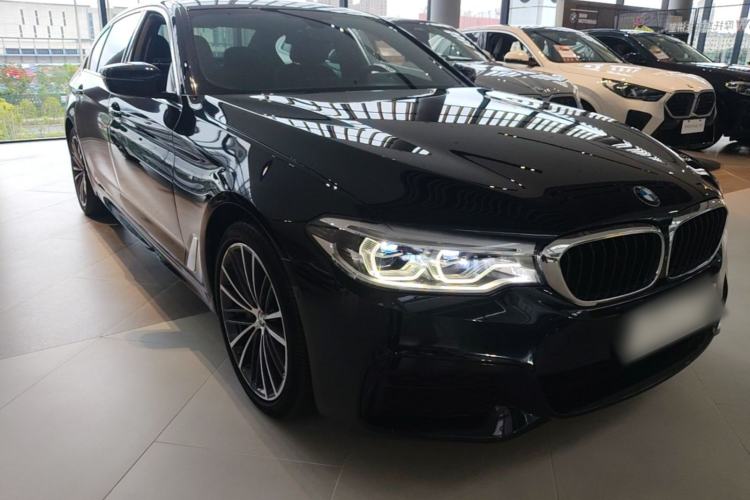 Used BMW 5 Series 2020 530Li Luxury Edition M Sport Package Front Right 45 Deg
