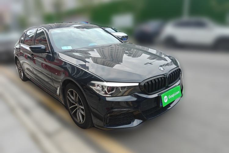 Used BMW 5 Series 2020 525Li M Sport Package Front Right 45 Deg