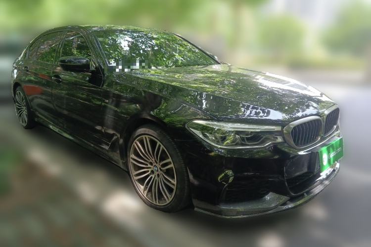 Used BMW 5 Series 2020 525Li M Sport Package Front Right 45 Deg