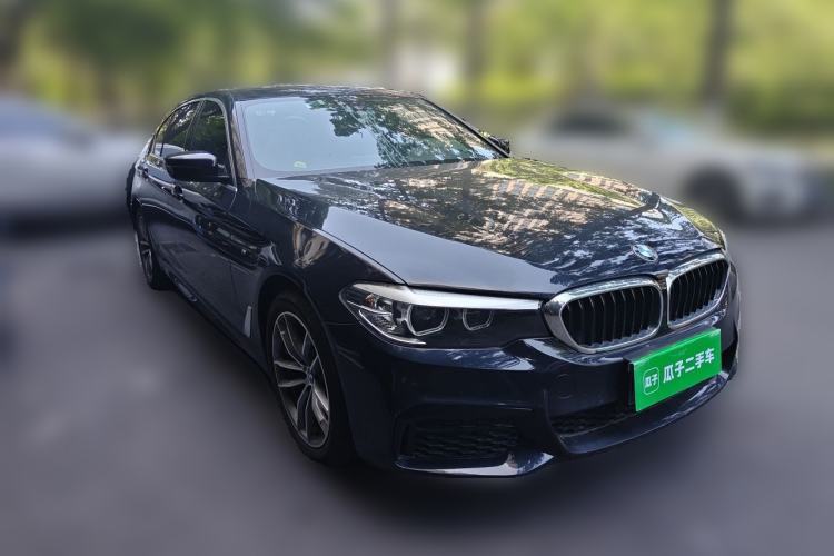 Used BMW 5 Series 2020 525Li M Sport Package Front Right 45 Deg