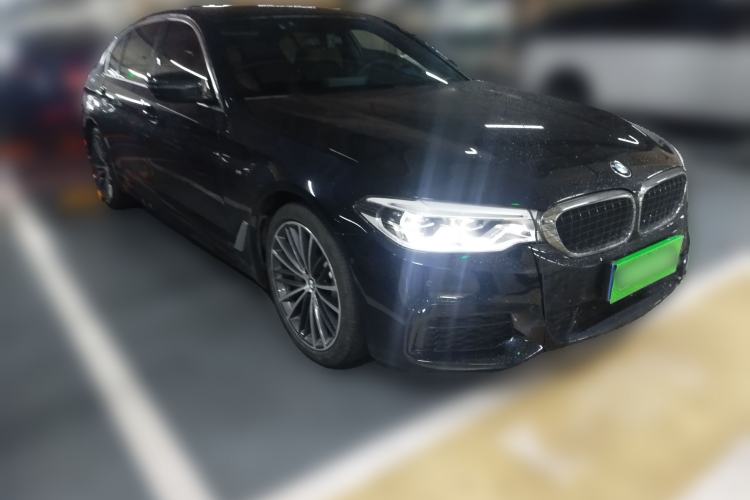 Used BMW 5 Series 2020 530Li Leading Model M Sport Package Front Right 45 Deg