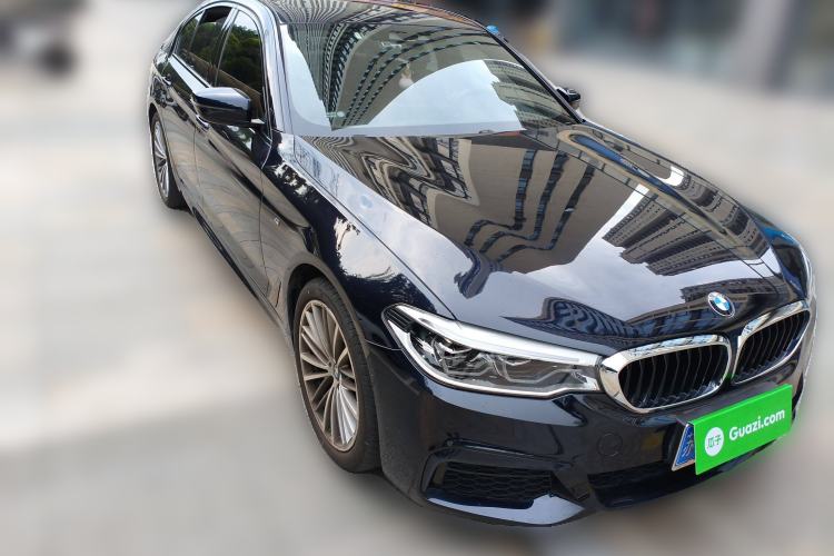 Used BMW 5 Series 2020 530i M Sport Package Front Right 45 Deg