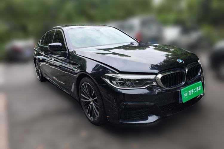 Used BMW 5 Series 2020 530Li Leading Model M Sport Package Front Right 45 Deg