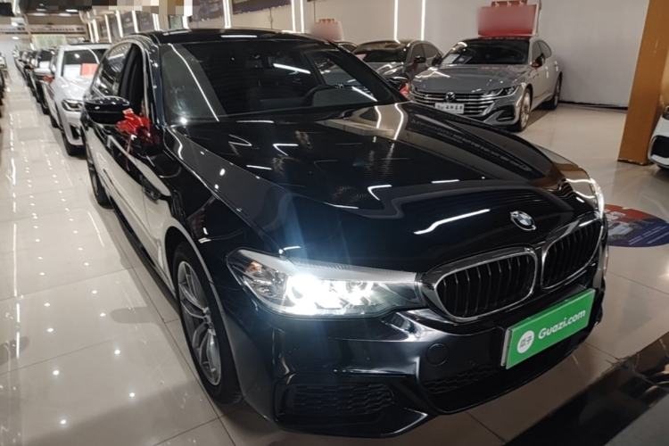 Used BMW 5 Series 2020 525Li M Sport Package Front Right 45 Deg