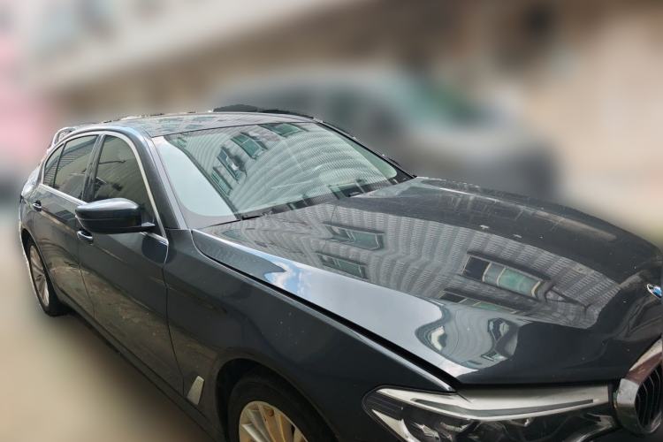 Used BMW 5 Series 2020 530Li Luxury Edition Premium Package Front Right 45 Deg