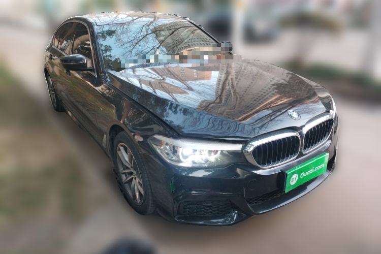 Used BMW 5 Series 2020 525Li M Sport Package Front Right 45 Deg