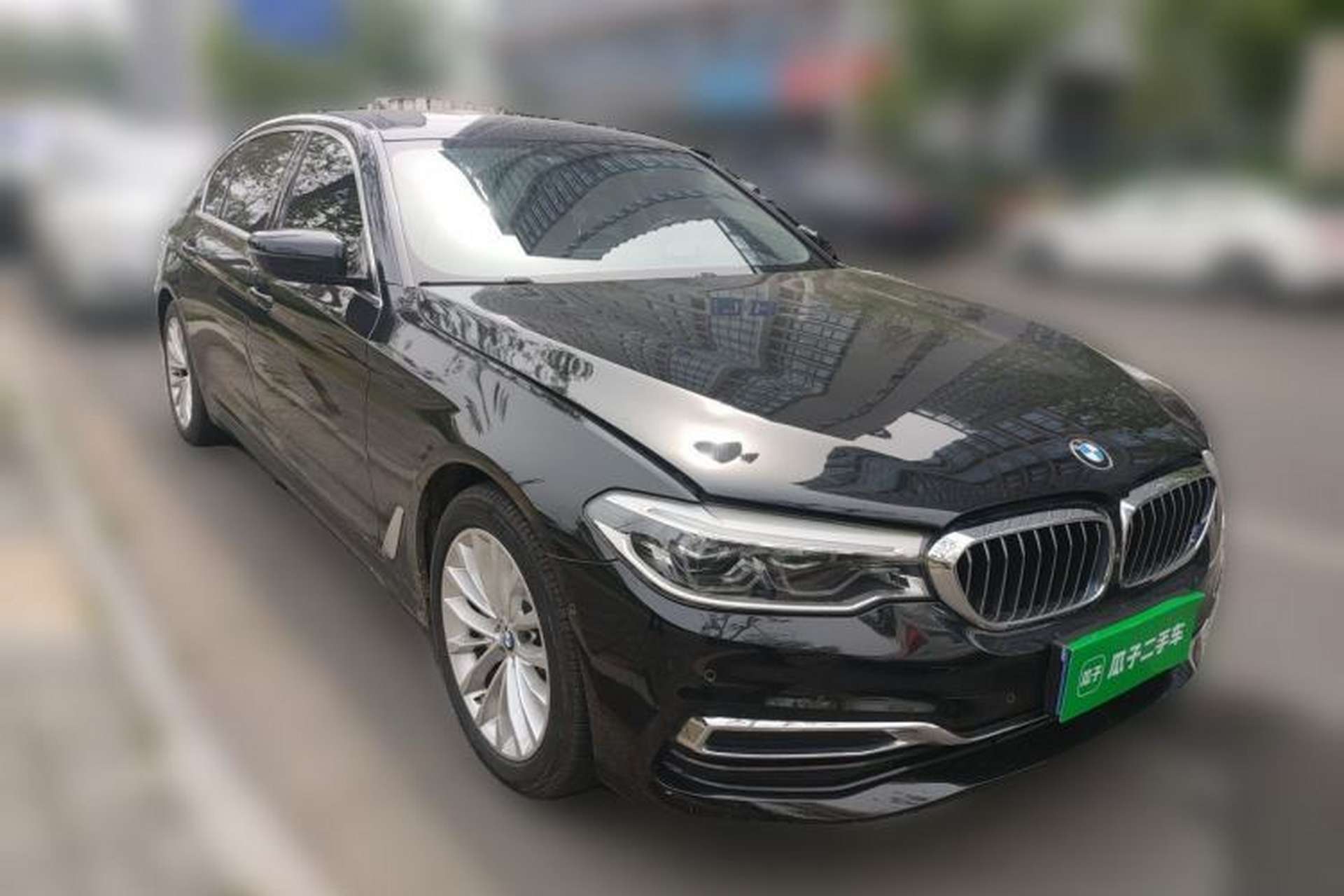 Used BMW 5 Series 2020 530Li Luxury Edition Premium Package Front Right 45 Deg