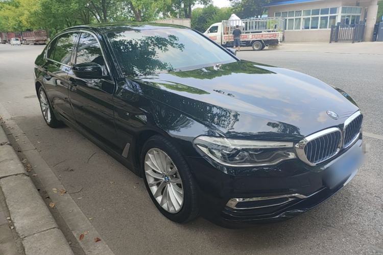 Used BMW 5 Series 2020 530Li Leading Edition Luxury Package Front Right 45 Deg