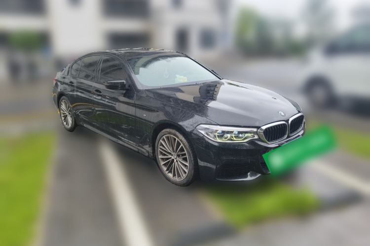 Used BMW 5 Series 2020 530i M Sport Package Front Right 45 Deg