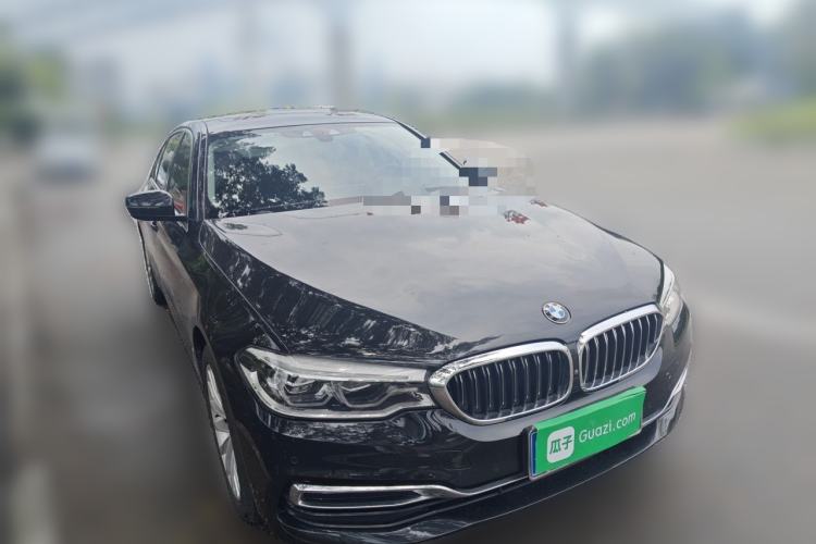 Used BMW 5 Series 2020 530Li Luxury Edition Premium Package Front Right 45 Deg