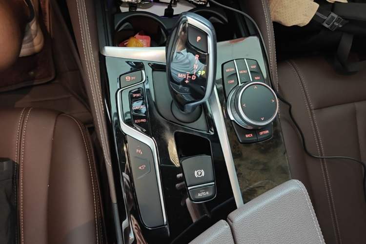 Used BMW 5 Series 2020 525Li M Sport Package Gear Lever
