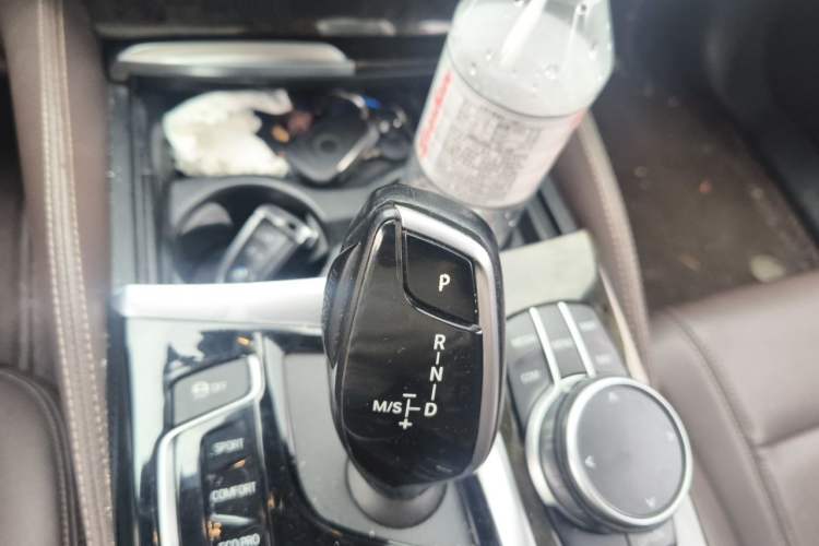 Used BMW 5 Series 2020 525Li M Sport Package Gear Lever