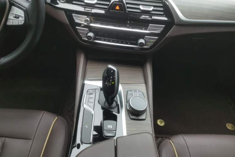 Used BMW 5 Series 2020 530Li Leading Edition Luxury Package Gear Lever