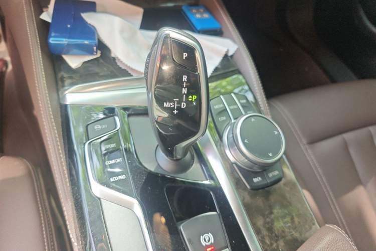 Used BMW 5 Series 2020 525Li M Sport Package Gear Lever