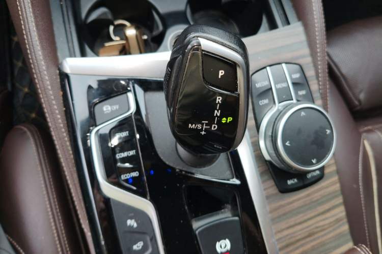 Used BMW 5 Series 2020 530Li Leading Edition Luxury Package Gear Lever