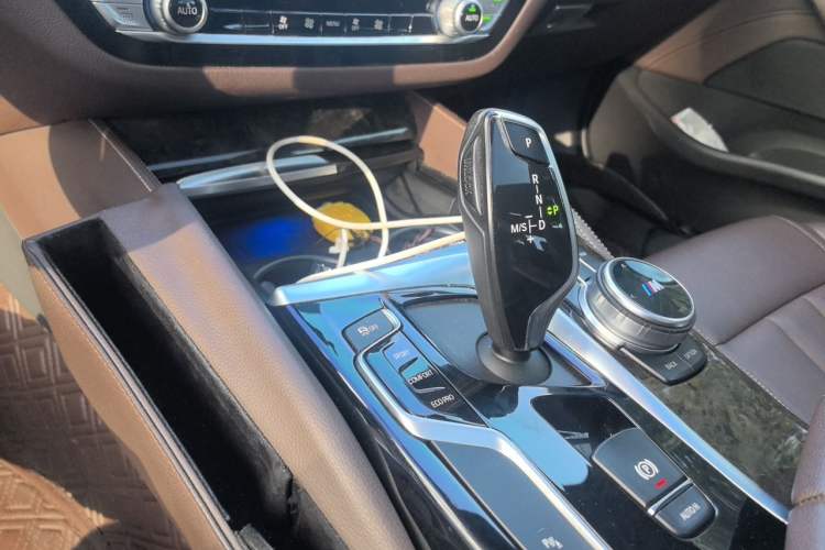 Used BMW 5 Series 2020 525Li M Sport Package Gear Lever