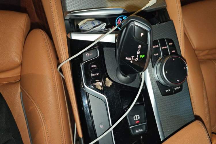 Used BMW 5 Series 2020 525i M Sport Package Gear Lever