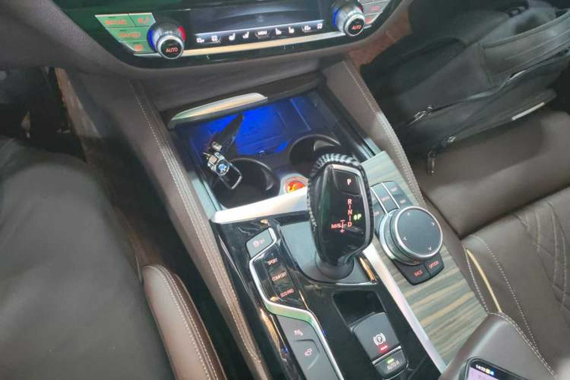 Used BMW 5 Series 2020 530Li Executive Luxury Package Gear Lever