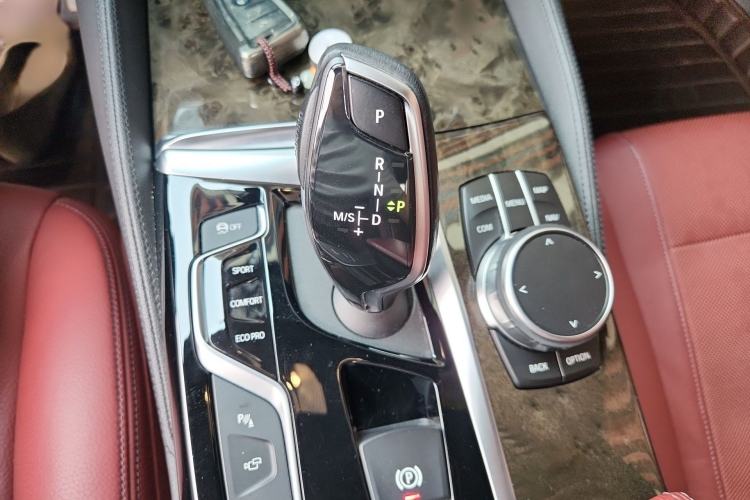 Used BMW 5 Series 2020 530Li Luxury Edition M Sport Package Gear Lever
