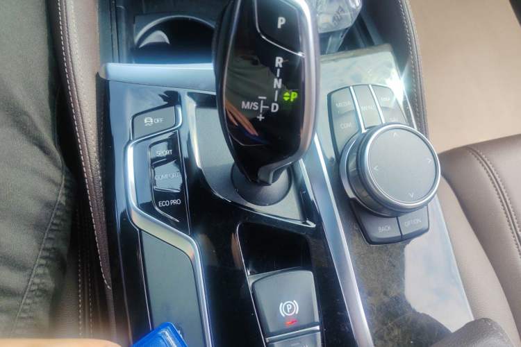 Used BMW 5 Series 2020 525Li M Sport Package Gear Lever