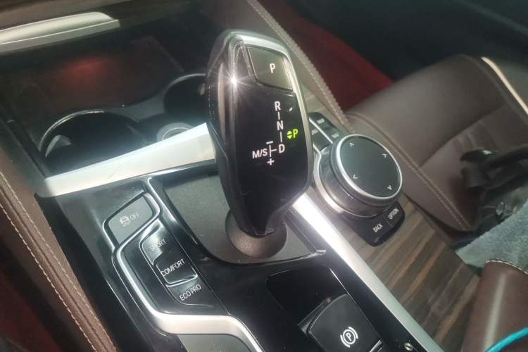 Used BMW 5 Series 2020 530Li xDrive Luxury Package Gear Lever