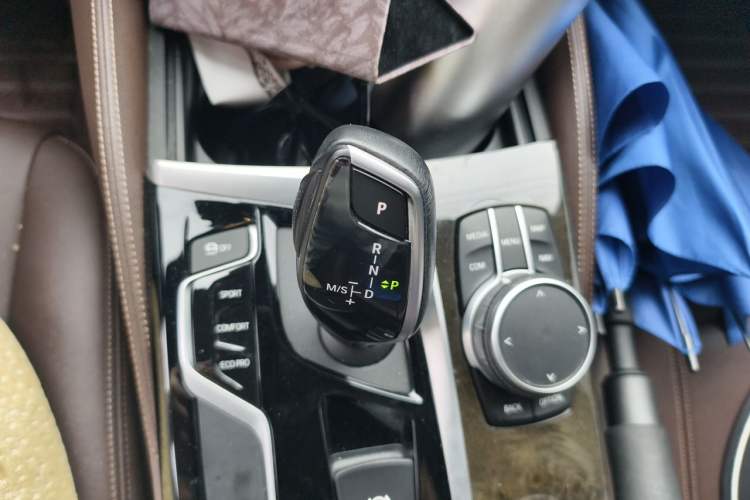 Used BMW 5 Series 2020 525Li M Sport Package Gear Lever