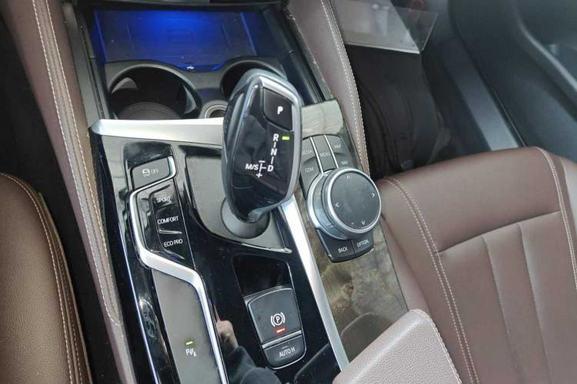 Used BMW 5 Series 2020 525Li M Sport Package Gear Lever