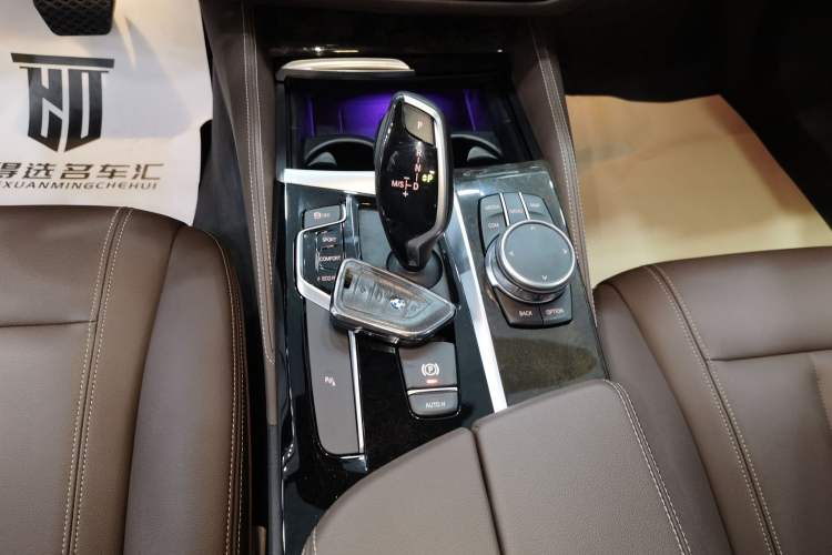 Used BMW 5 Series 2020 525Li M Sport Package Gear Lever